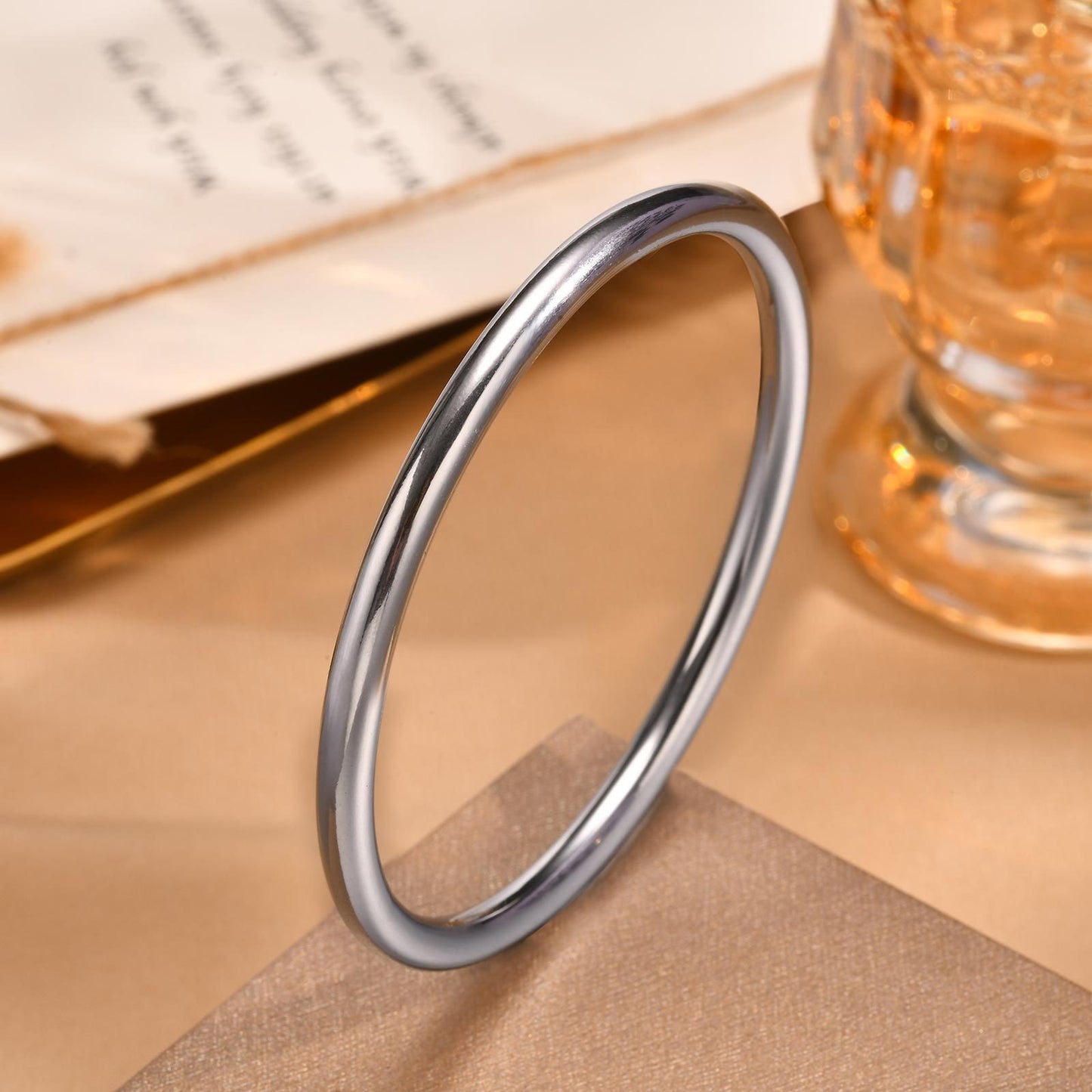 Elegant Titanium Steel Simple Smooth Bracelet for Ladies B-108