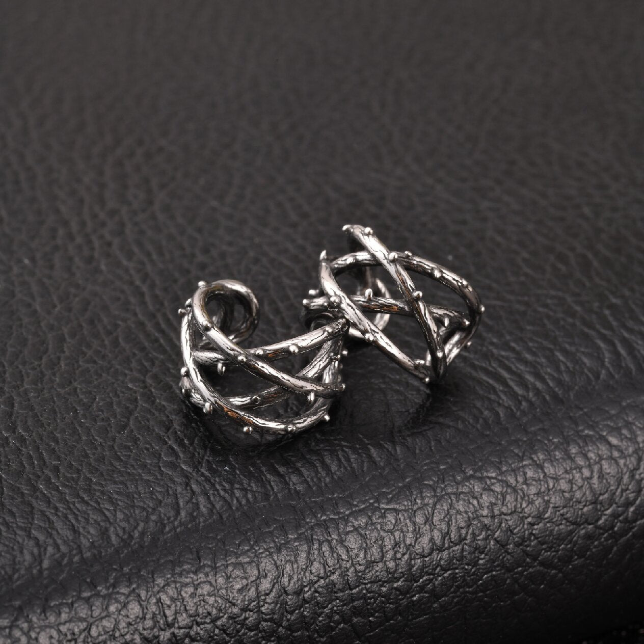 Kemstone Stainless Steel Thorn Ear Cuff for Men Dark Streetwear Style EC-011
