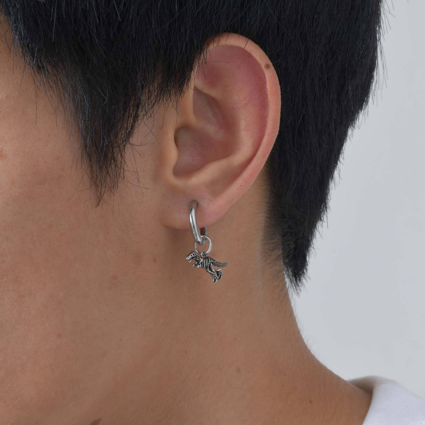 Stainless Steel Dinosaur Skeleton Hoop Earring for Men – Black Drop Charm ED-868