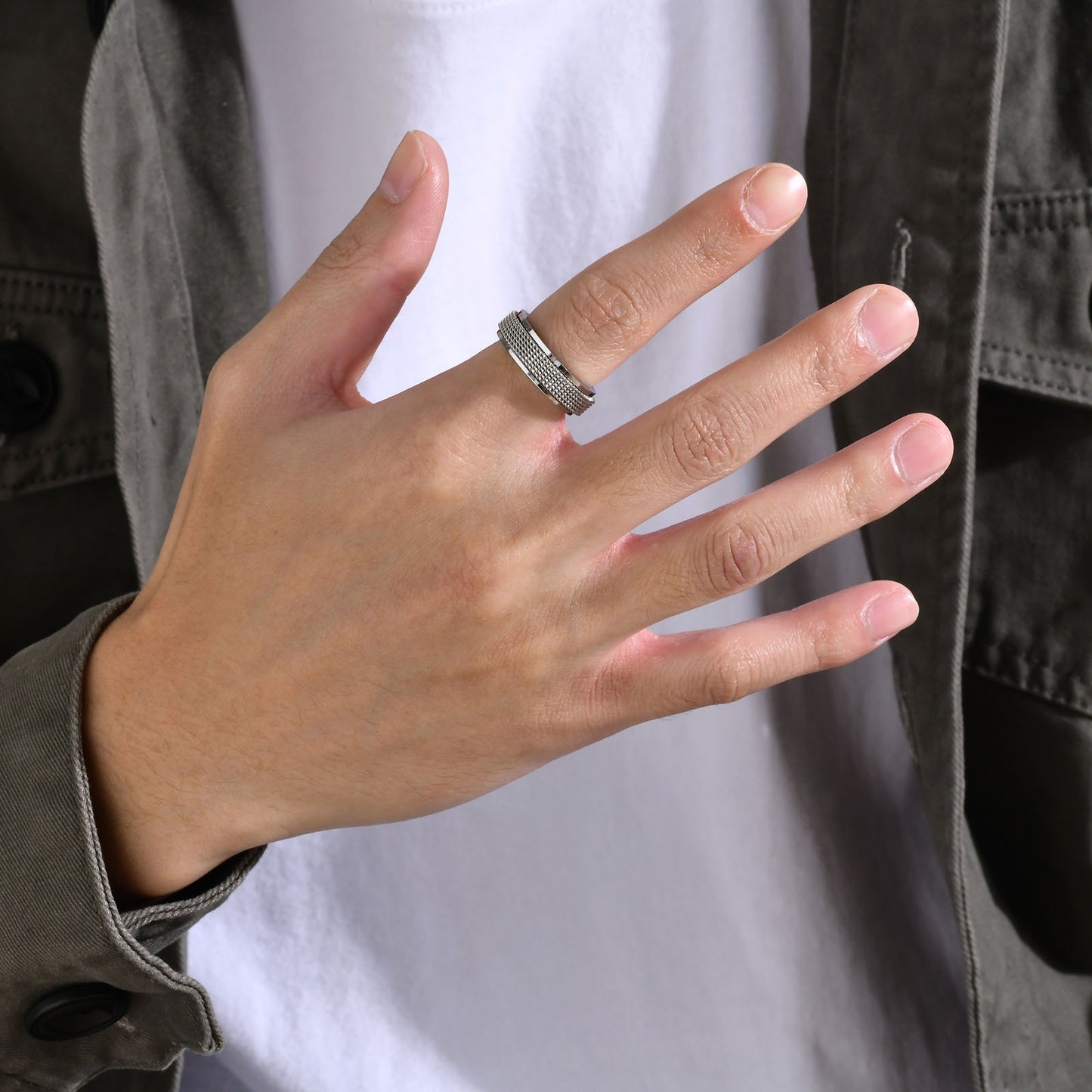 Stainless Steel Spinner Ring for Men – Chain Mesh Design | Fidget Band Ring R-664
