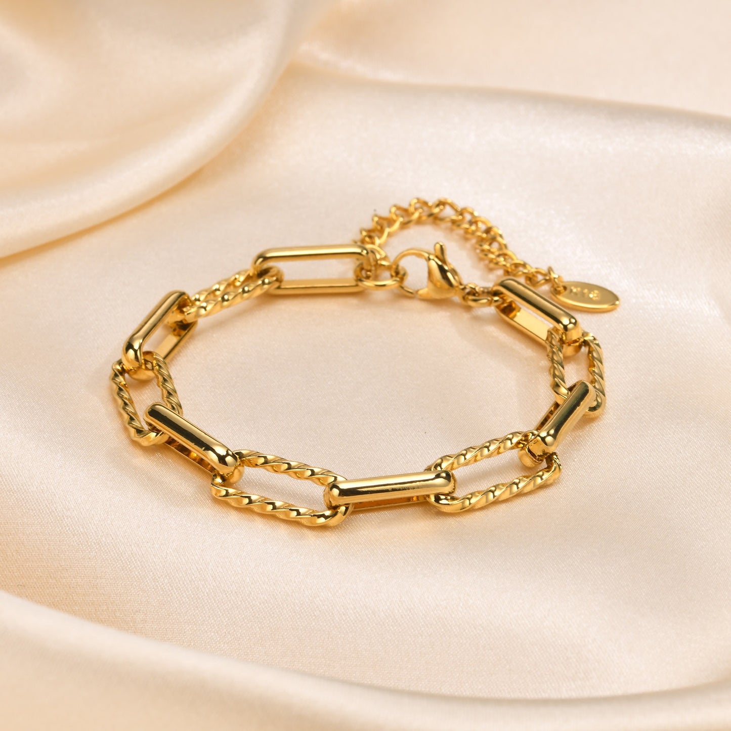 Bracciale minimalista a forma di U in acciaio inossidabile | Design geometrico moderno per donna, gioiello unisex con catena regolabile BR-1705