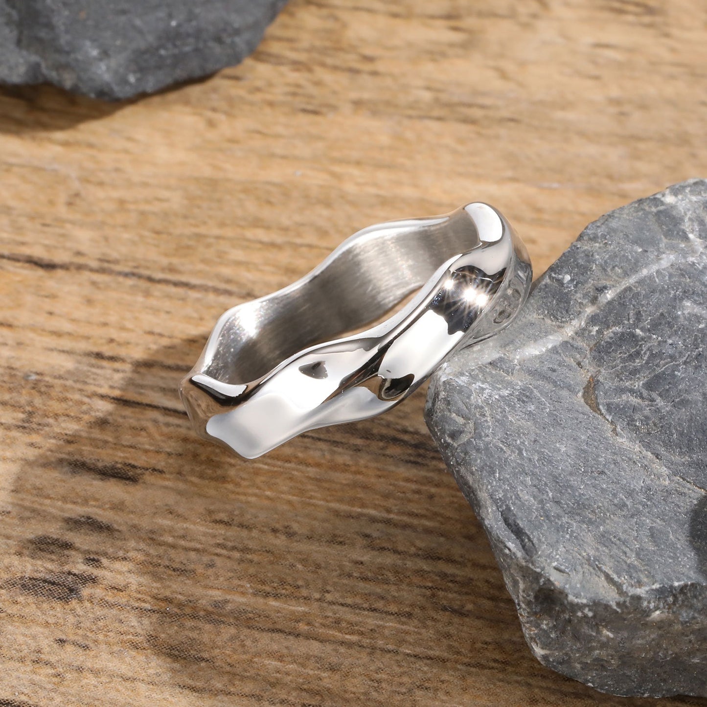 Kemstone Stainless Steel Möbius Ring – Men’s Vintage Silver Gold Band RC-727