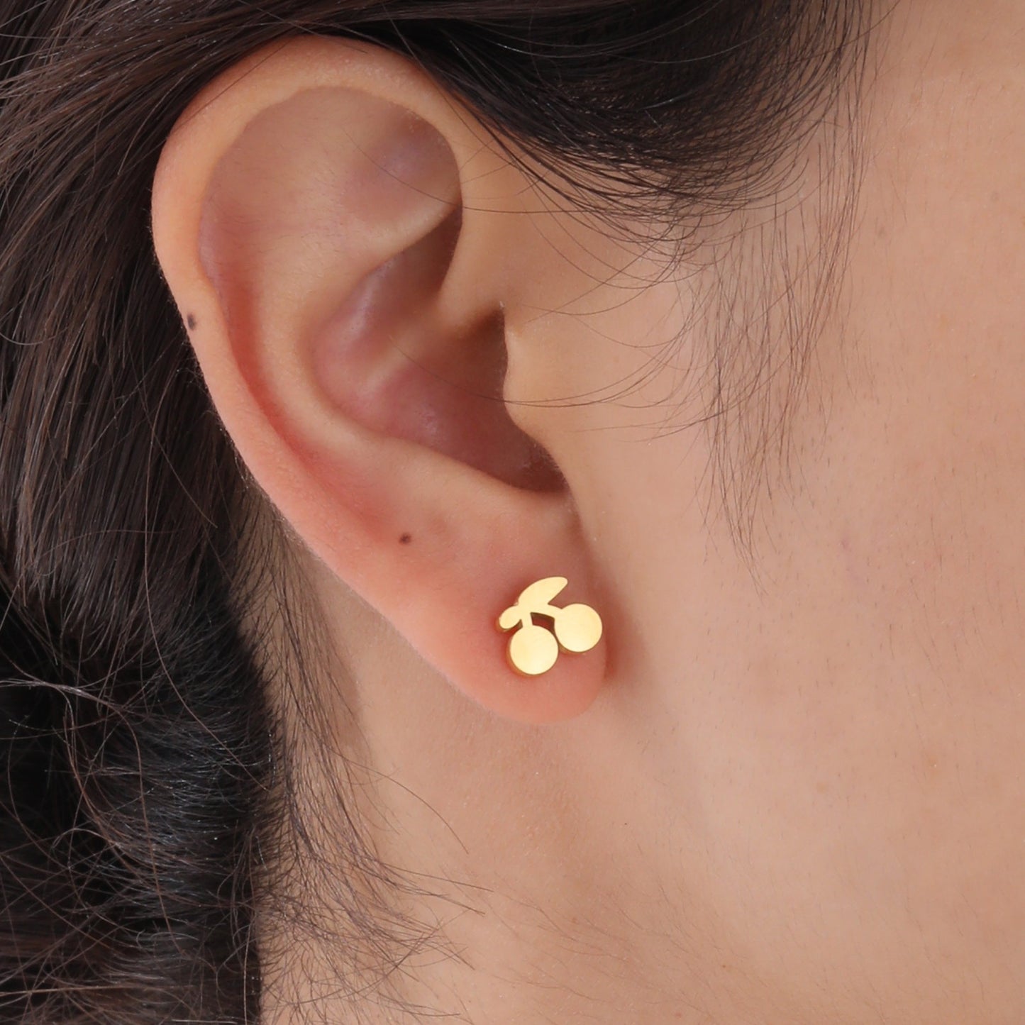 Pendientes de acero inoxidable color cereza dorado: joyas minimalistas y elegantes para lucir radiante a diario ES-612