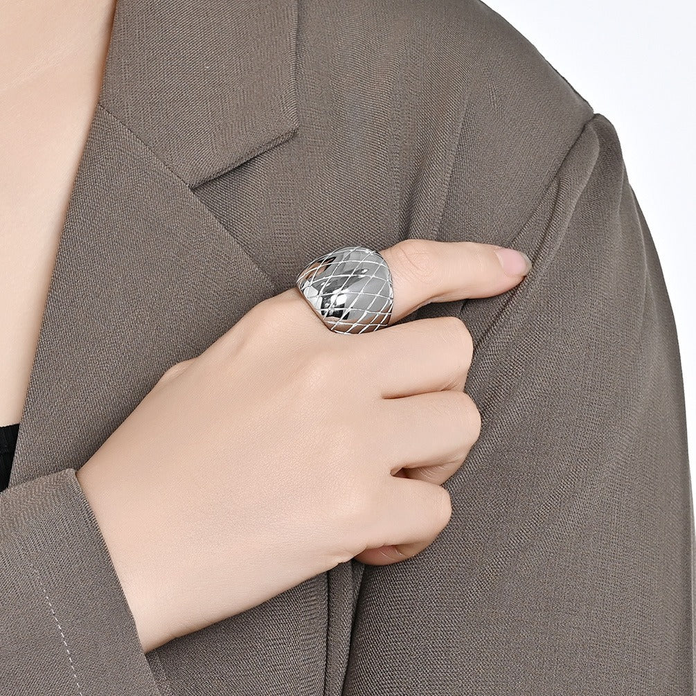 Geometric Mesh Stainless Steel Ring – Modern Artisan Design for Everyday Luxury and Timeless Expression K-R973