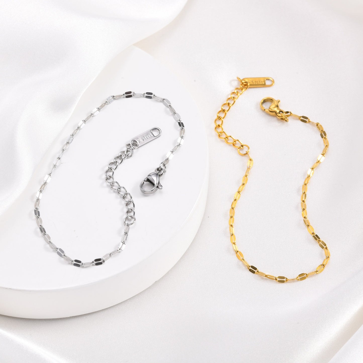 Elegante pulsera de cadena fina de acero de titanio bañada en oro de 18 quilates para mujer BR-2151