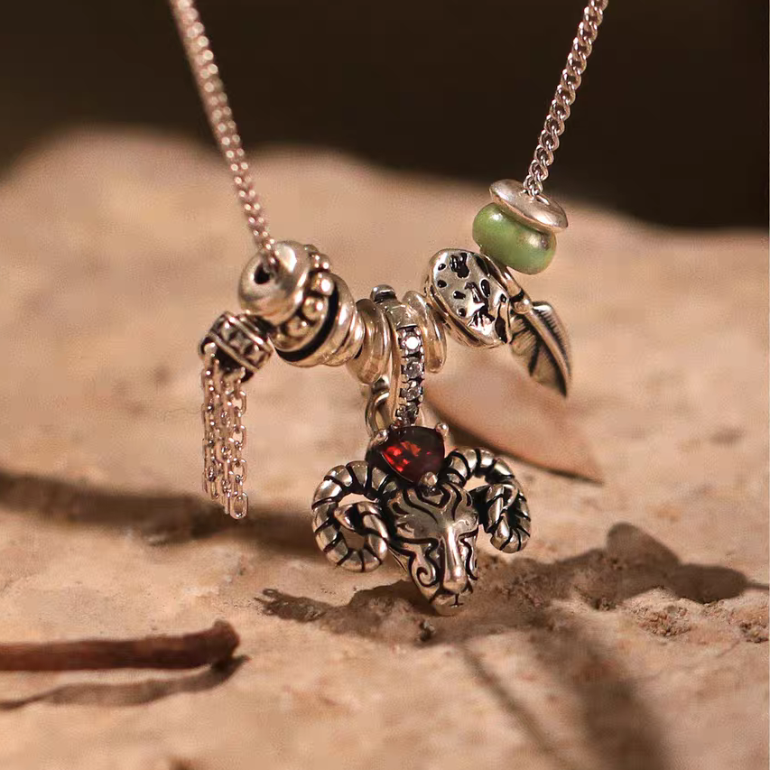 Kemstone Antelope Necklace – 925 Silver Vintage Pendant with Garnet & Turquoise, Adjustable Urban Nomadic Style EM-XXZSN376