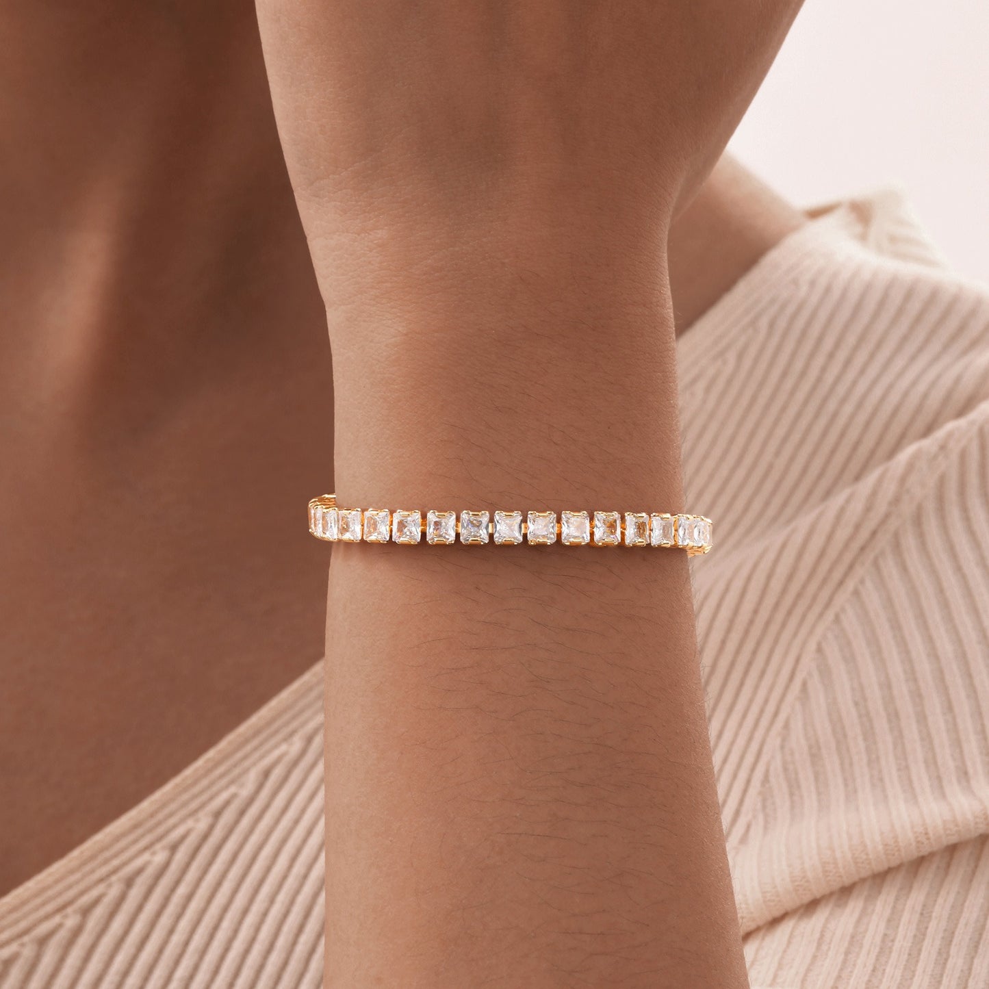 Pulsera de tenis con circonitas doradas para mujer - Elegante pulsera de cristal PBR-129