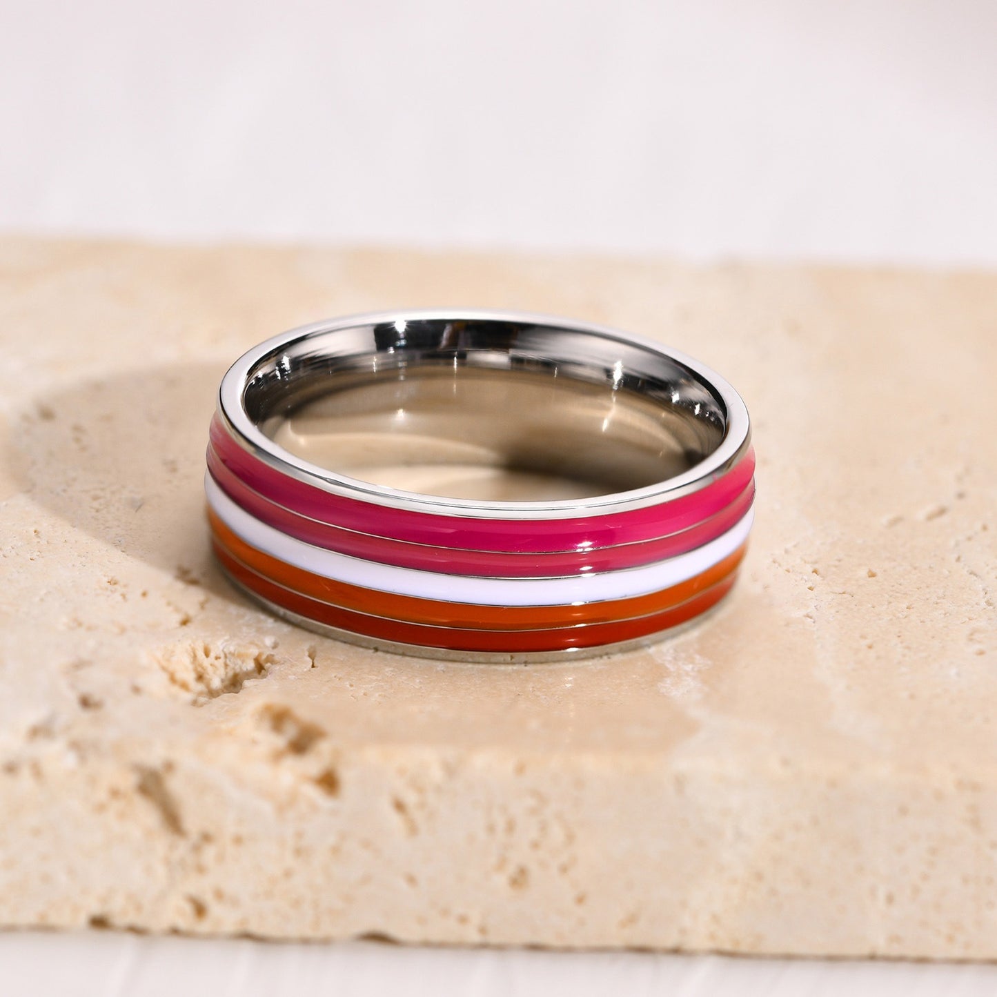 Anillo de cinta arcoíris Kemstone de 8 mm | Joya llamativa de acero de colores para uso diario y regalo PR-033
