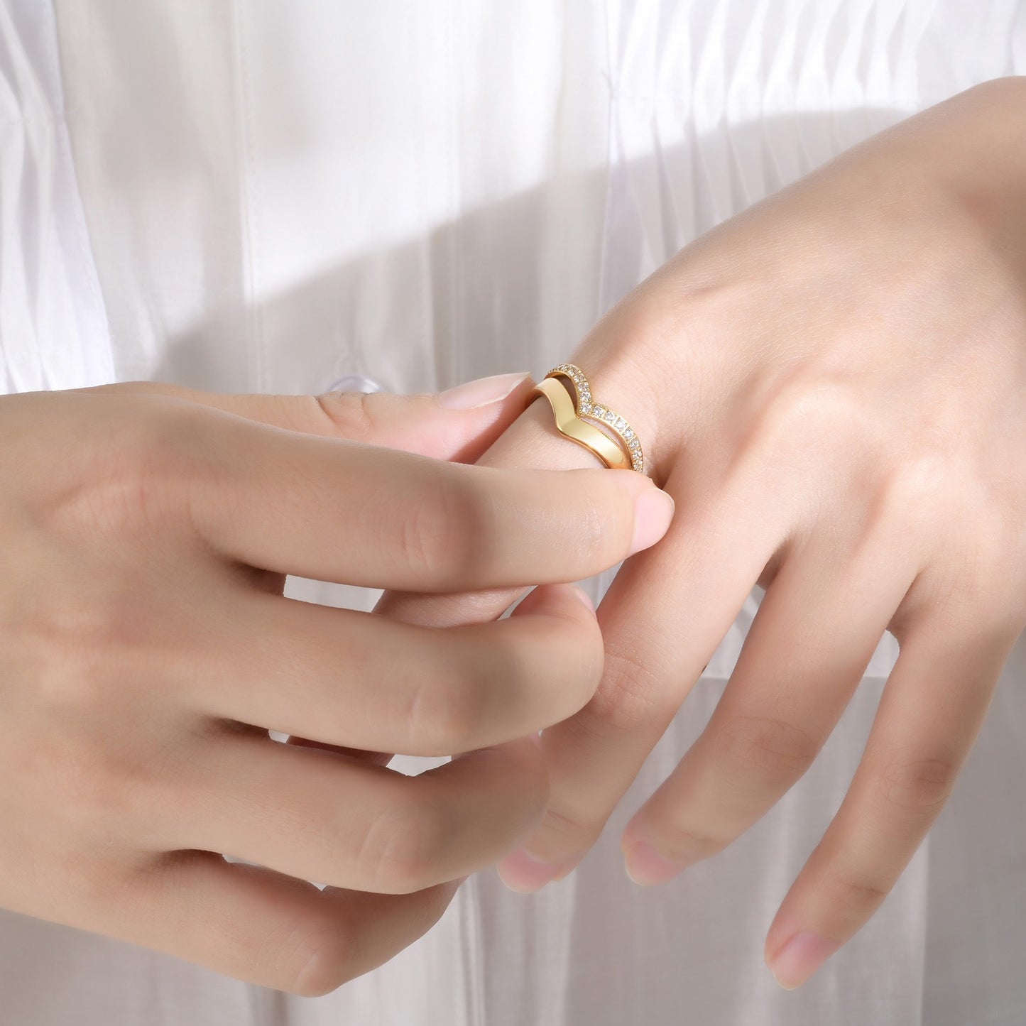 V-Edge Steel Ring – Gold-Plated Power Symbol with Zircon Grit R-665