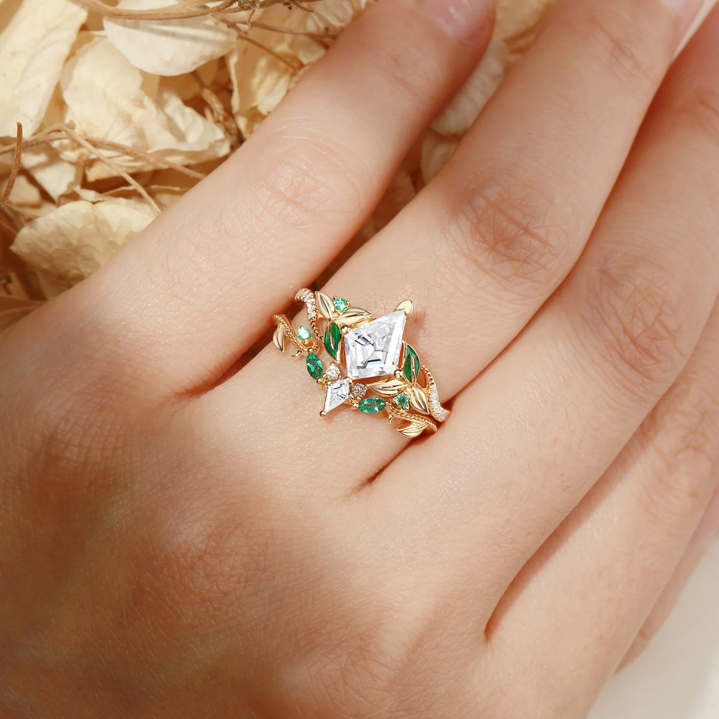 Kemstone Kite Cut Moissanite Leaf Ring Set for Women – Nature Inspired Stackable Engagement Ring in S925 Sterling Silver 18K Gold Plated T7-YC0317RS