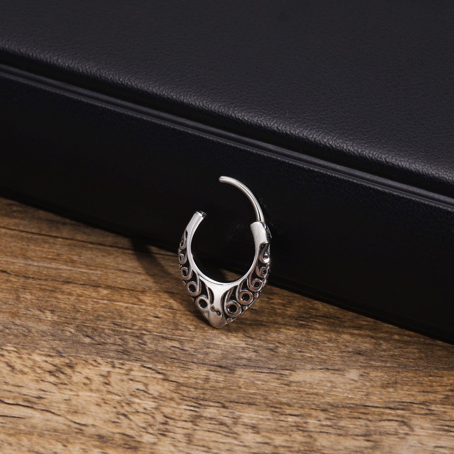 Kemstone Stainless Steel Men's Geometric Ear Cuff - Retro Matte Texture, Hypoallergenic & Lightweight EH-581