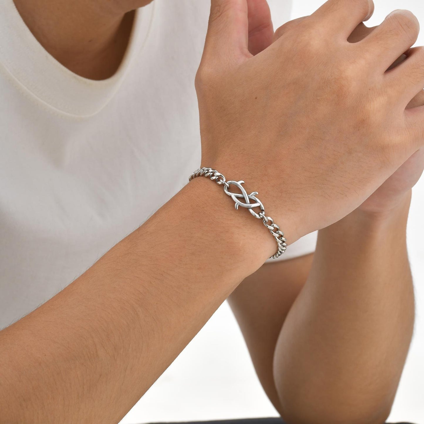 Kemstone Stainless Steel Thorn Link Chain Bracelet for Men – Silver BR-2570