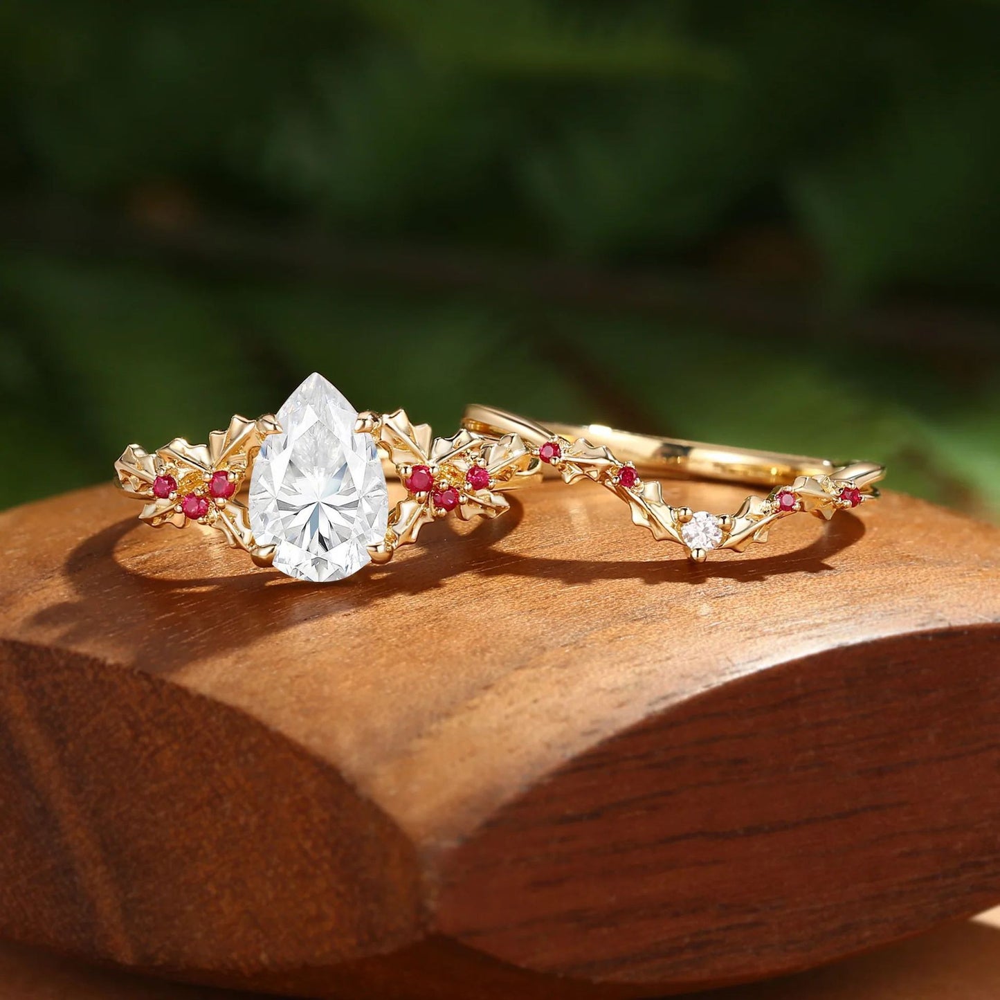 Kemstone Lab-Grown Pigeon Blood Ruby Ring Set for Women – Pear Shaped Stackable Bridal Ring in S925 Sterling Silver 18K Gold Plated T7-YC0299RS