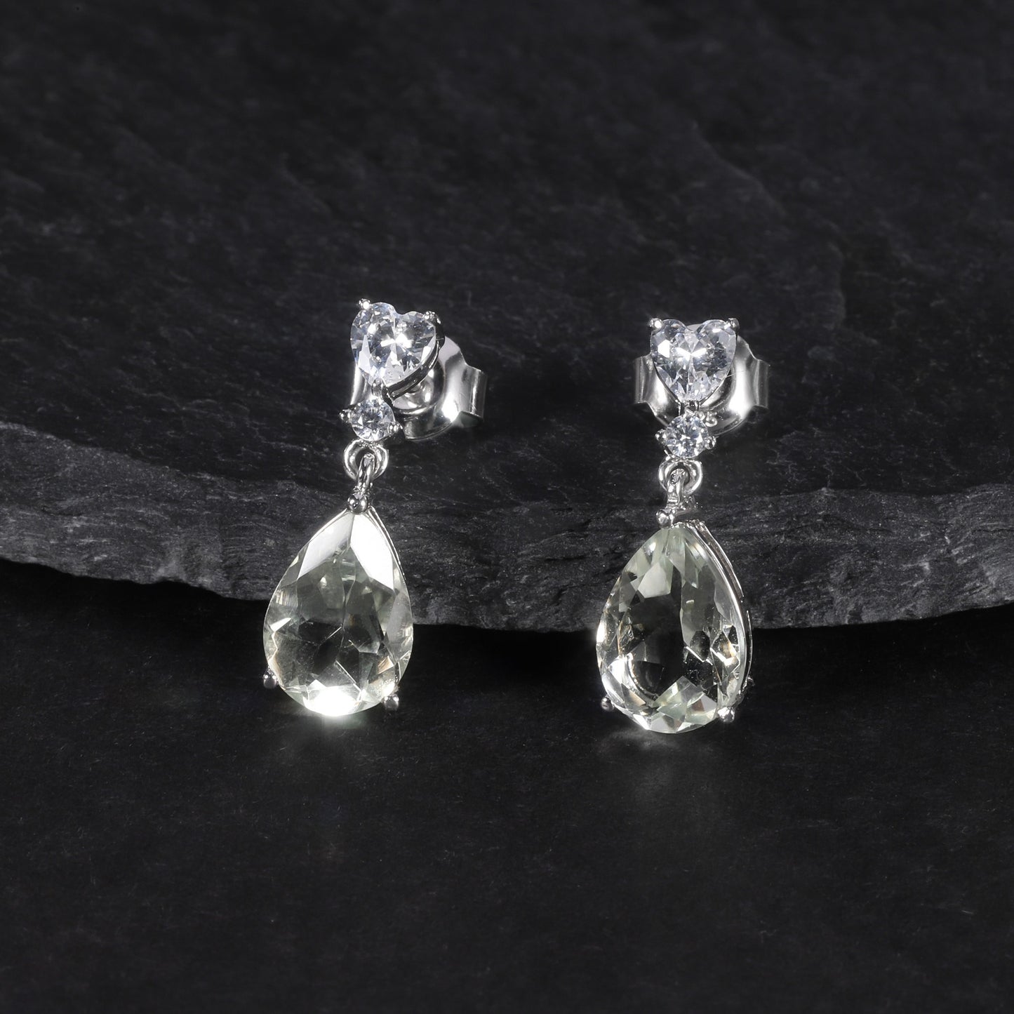 Pendientes de amatista verde natural de plata de ley con diseño original hechos a mano de Kemstone, joyería de boda