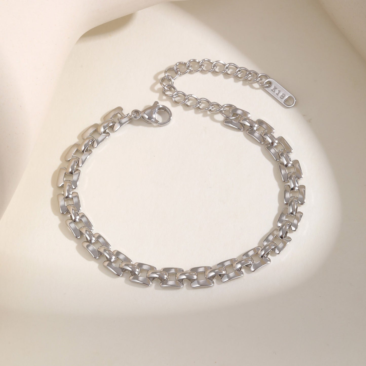 Pulsera de cadena de acero inoxidable moderna Kemstone - Joyería minimalista fina en tonos dorados para una elegancia diaria BR-1894