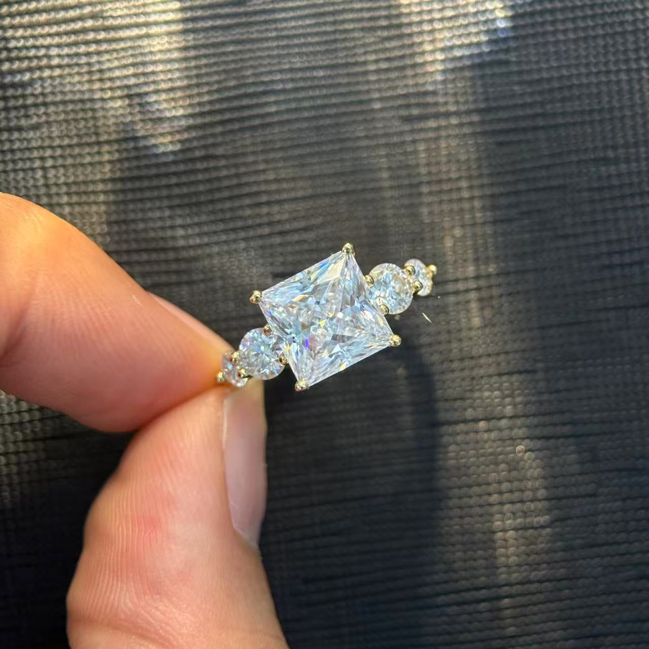 Kemstone Princess Cut Moissanite Five-Stone Ring for Women, 1–6 Carat, Gold-Plated S925 SU545R