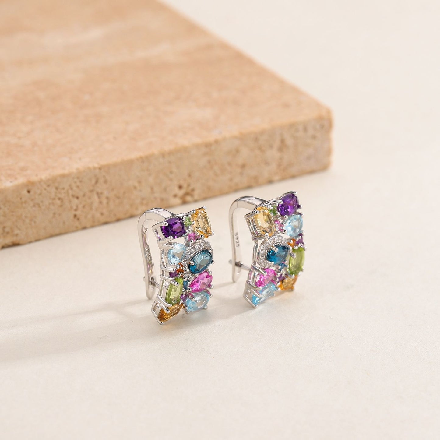 Pendientes colgantes de topacio azul y amarillo multicolor con diseño original de Kemstone, hechos a mano, en plata de ley 925 con cierre de palanca para mujer, K23625E