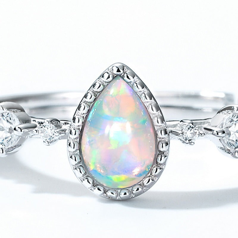 Anillo ajustable de ópalo de lujo, diseño original, hecho a mano por Kemstone - Plata S925 con baño de platino - Anillos abiertos con diseño