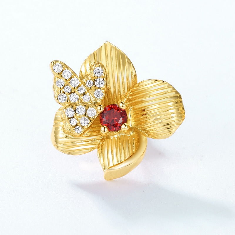 Pendientes de botón con camelia y granate, colección Spring Garden, hechos a mano por Kemstone - Diseño original en plata S925 bañada en oro