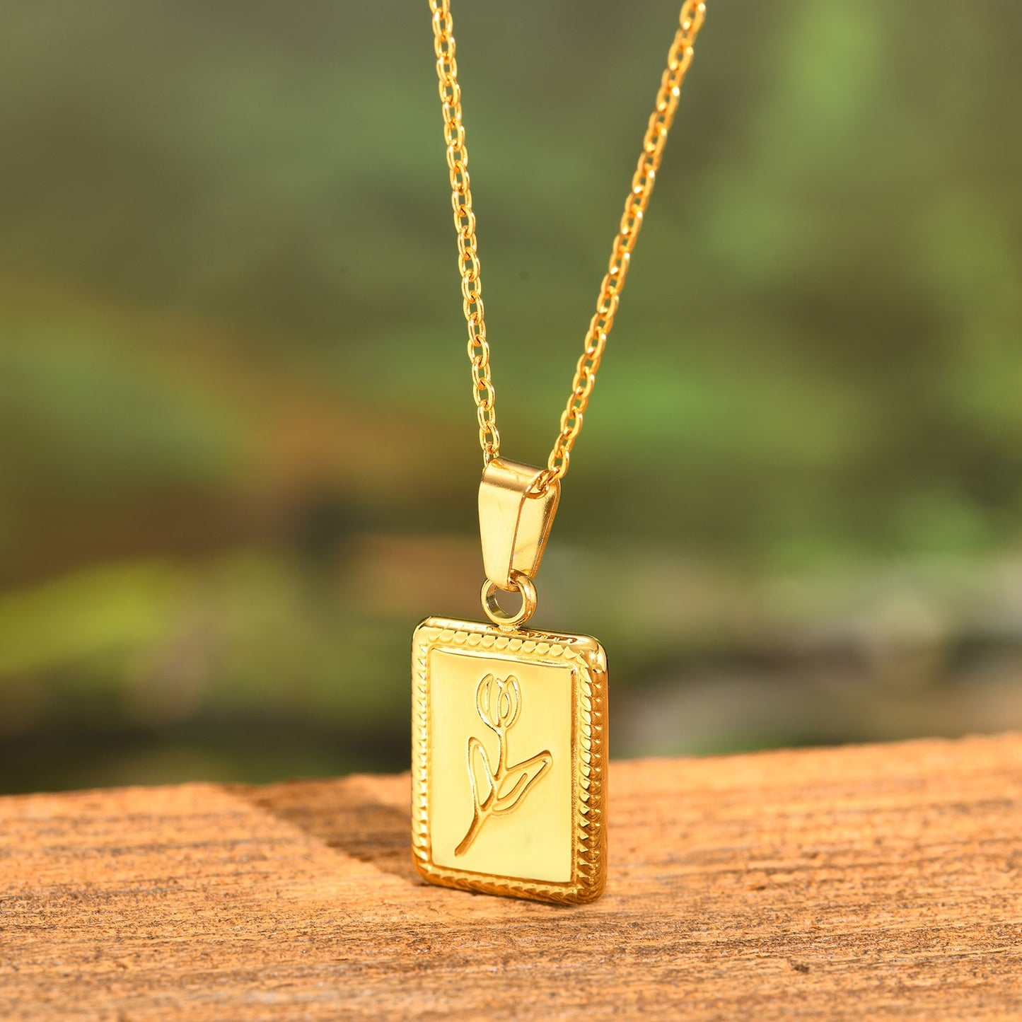 Handcrafted Stainless Steel Tulip-Pressed Square Pendant Necklace – Vintage Botanical Gold-Tone Jewelry for Women PN-2096