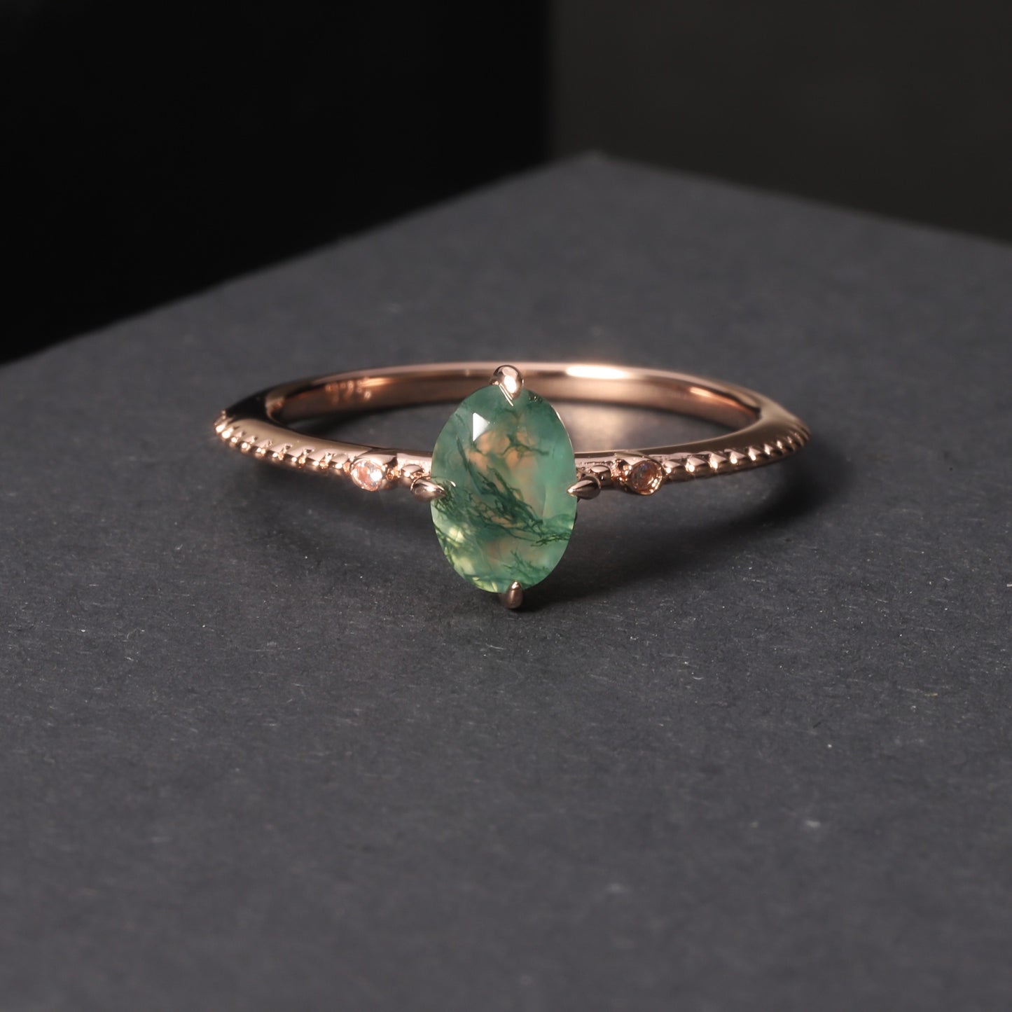 Anillo de compromiso de ágata musgosa de plata esterlina chapada en oro rosa de 18 quilates, diseño original artesanal de Kemstone