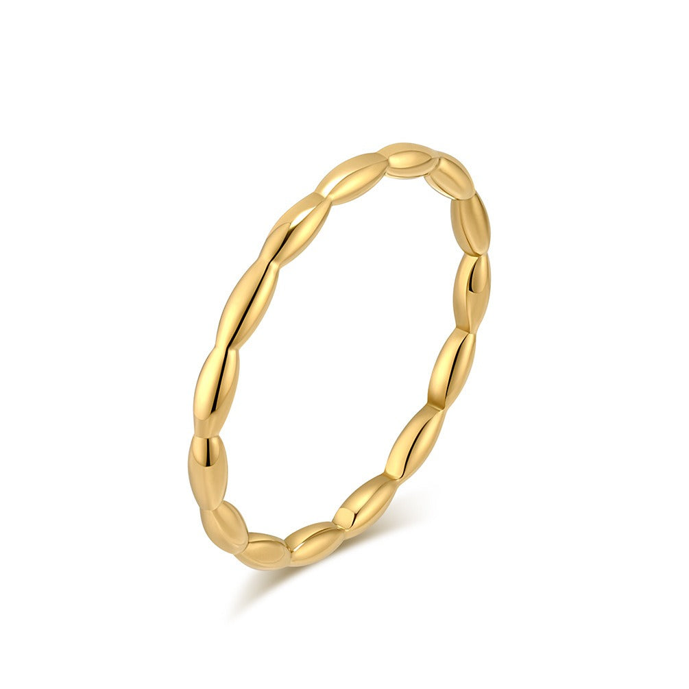 Anillo geométrico de acero y titanio con lágrima entrelazada de inspiración francesa para mujer | Joyería minimalista para uso diario con elegancia narrativa K-R945