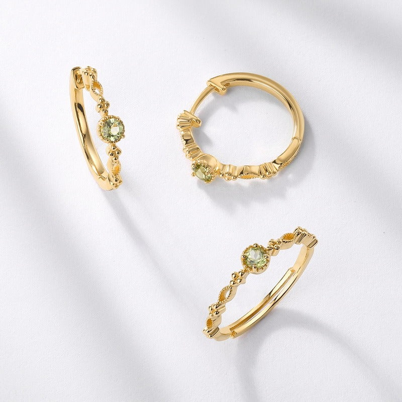 Pendientes de peridoto estilo vintage de diseño original hechos a mano por Kemstone para mujer - Plata S925 con baño de oro de 10 quilates