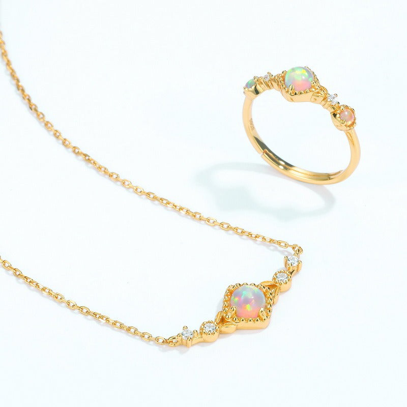 Anillo de ópalo de diseño original artesanal de Kemstone - Ajustable, plata S925, chapado en oro de 10 quilates