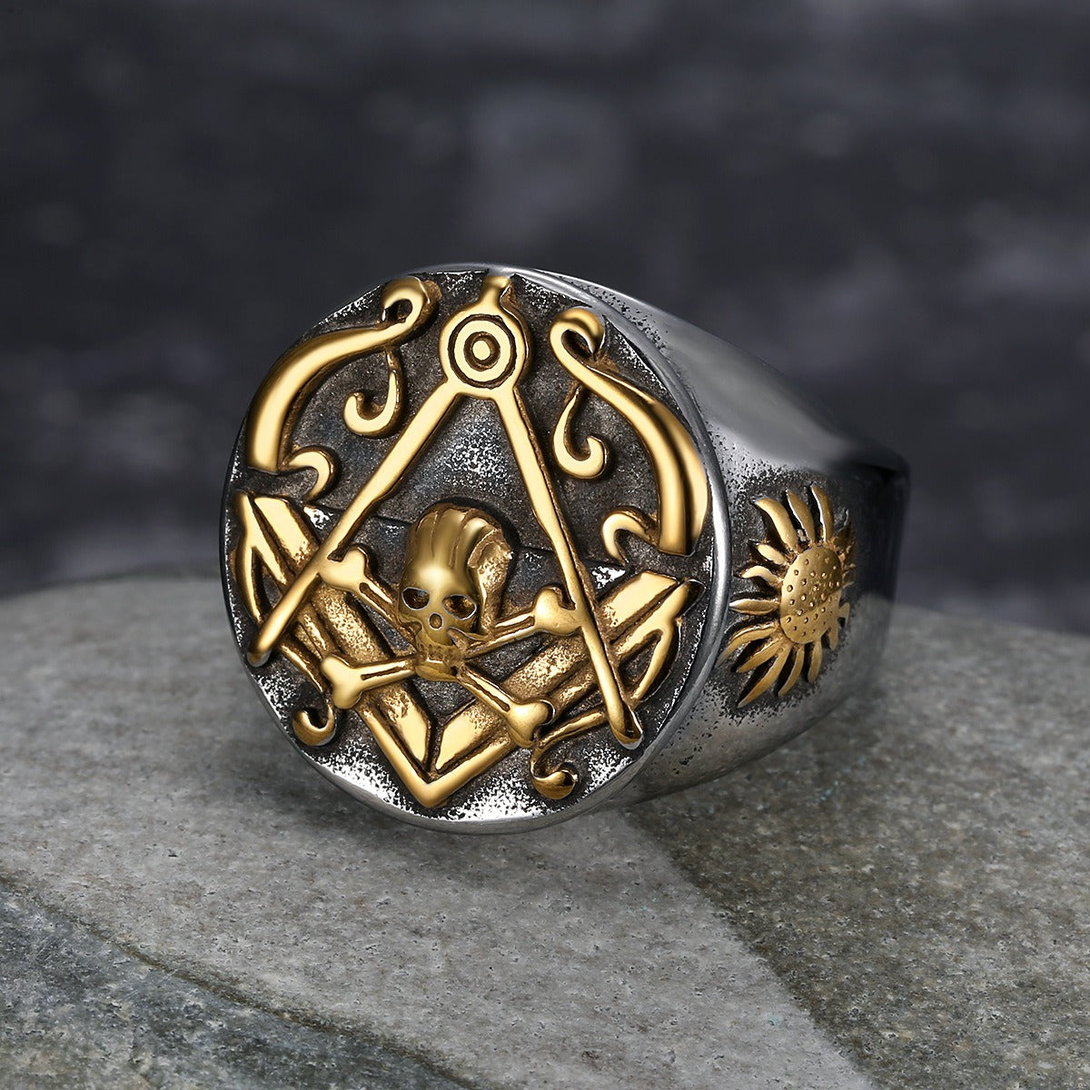 Kemstone Men’s Stainless Steel Skull Ring – Gothic Biker Punk Jewelry TR0499