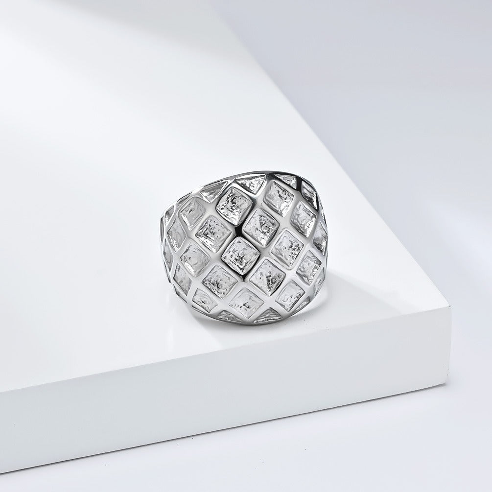 Anillo de acero y titanio con diseño hexagonal Hive - Joyería dorada para mujer, accesorios bohemios chic y vanguardistas para el día a día K-R970