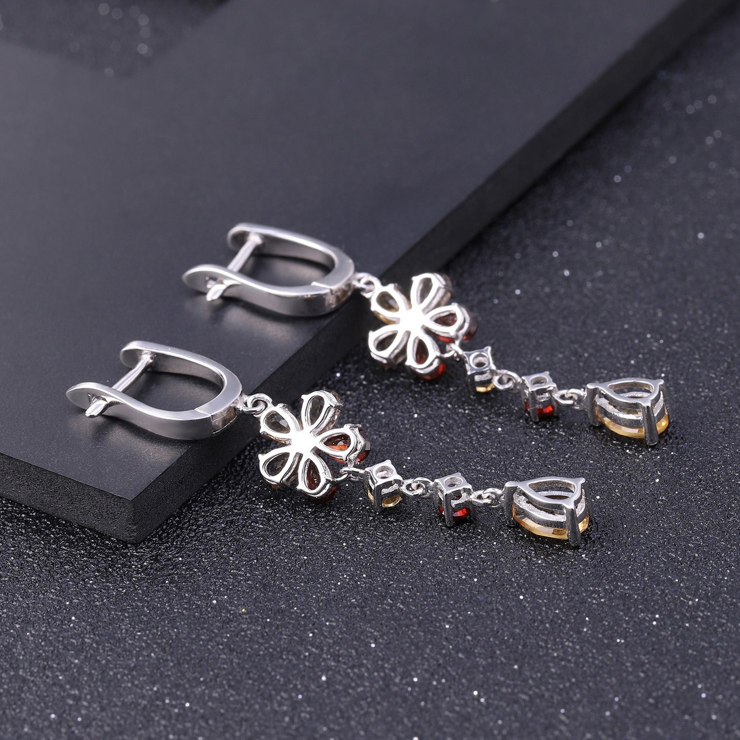 Pendientes colgantes de citrino natural de estilo clásico, hechos a mano, con diseño original de Kemstone y detalles de cuarzo ahumado y granate | Plata de ley 925