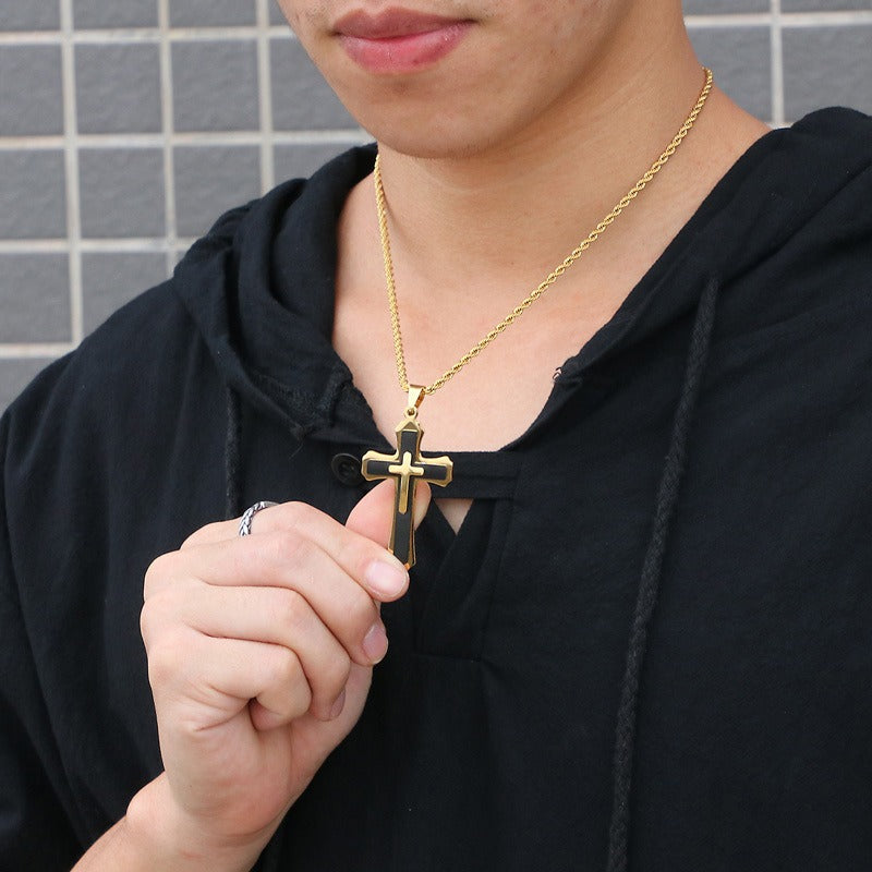 Collana con ciondolo a croce in acciaio inossidabile Kemstone per uomo - Design geometrico moderno, resistente all'uso quotidiano KP96964