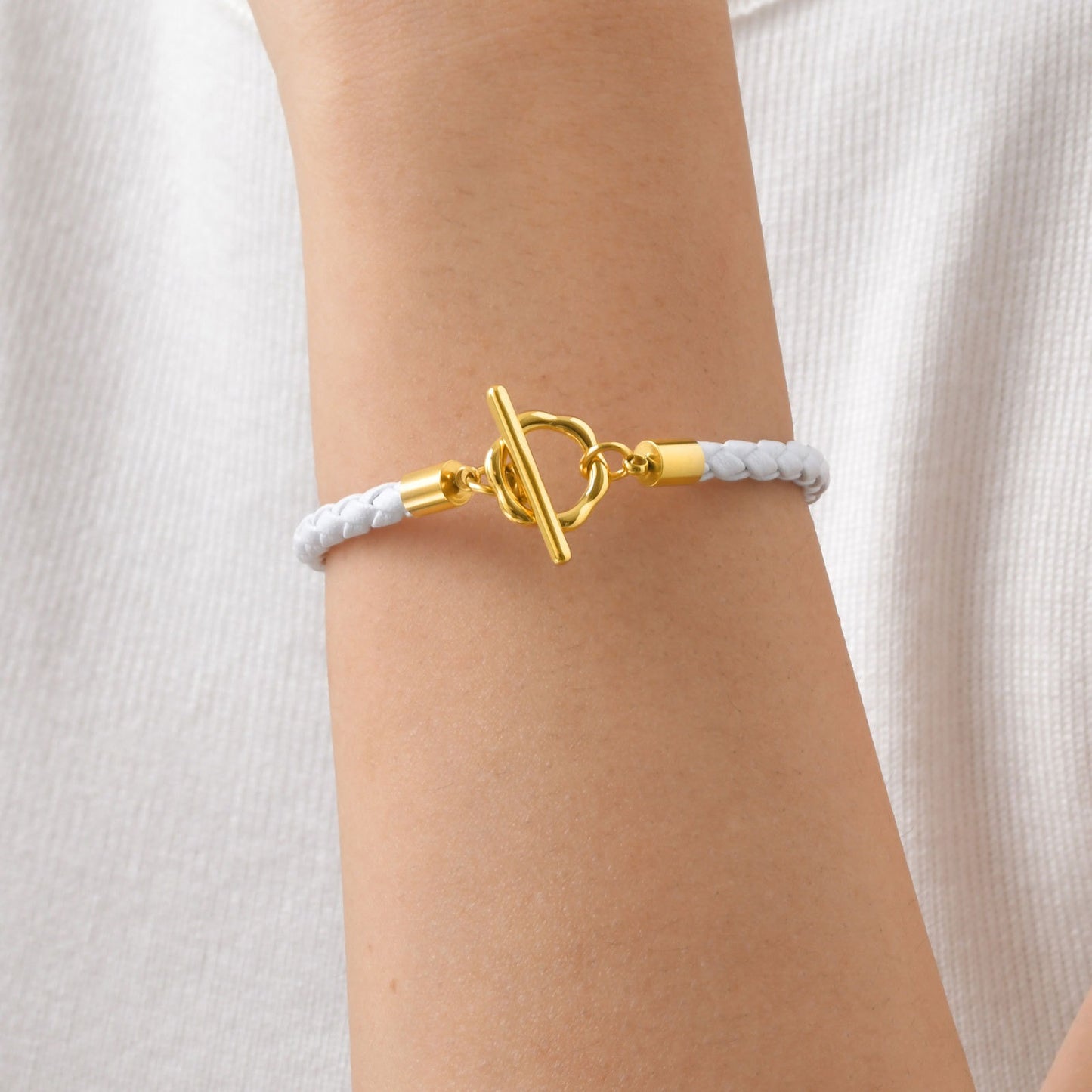 Pulsera Kemstone de acero inoxidable con cierre floral OT y correas de piel blanca flexible - Joyería minimalista moderna para mujer BL-779