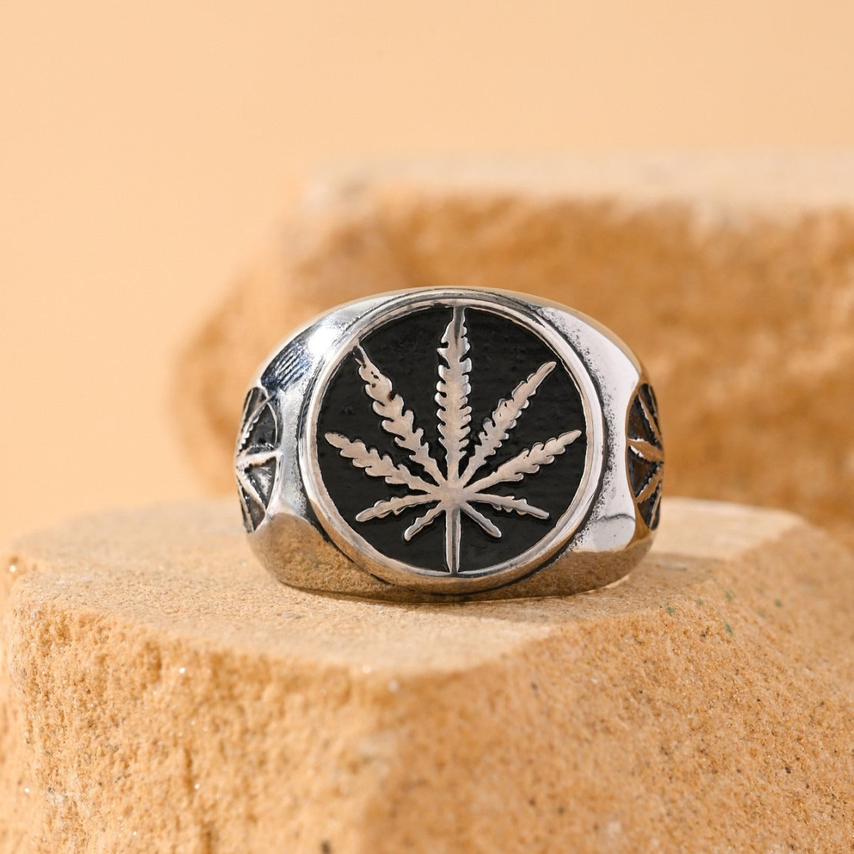 Kemstone Men’s Stainless Steel Botanical Leaf Ring – Vintage Punk Street Style Band TR0521