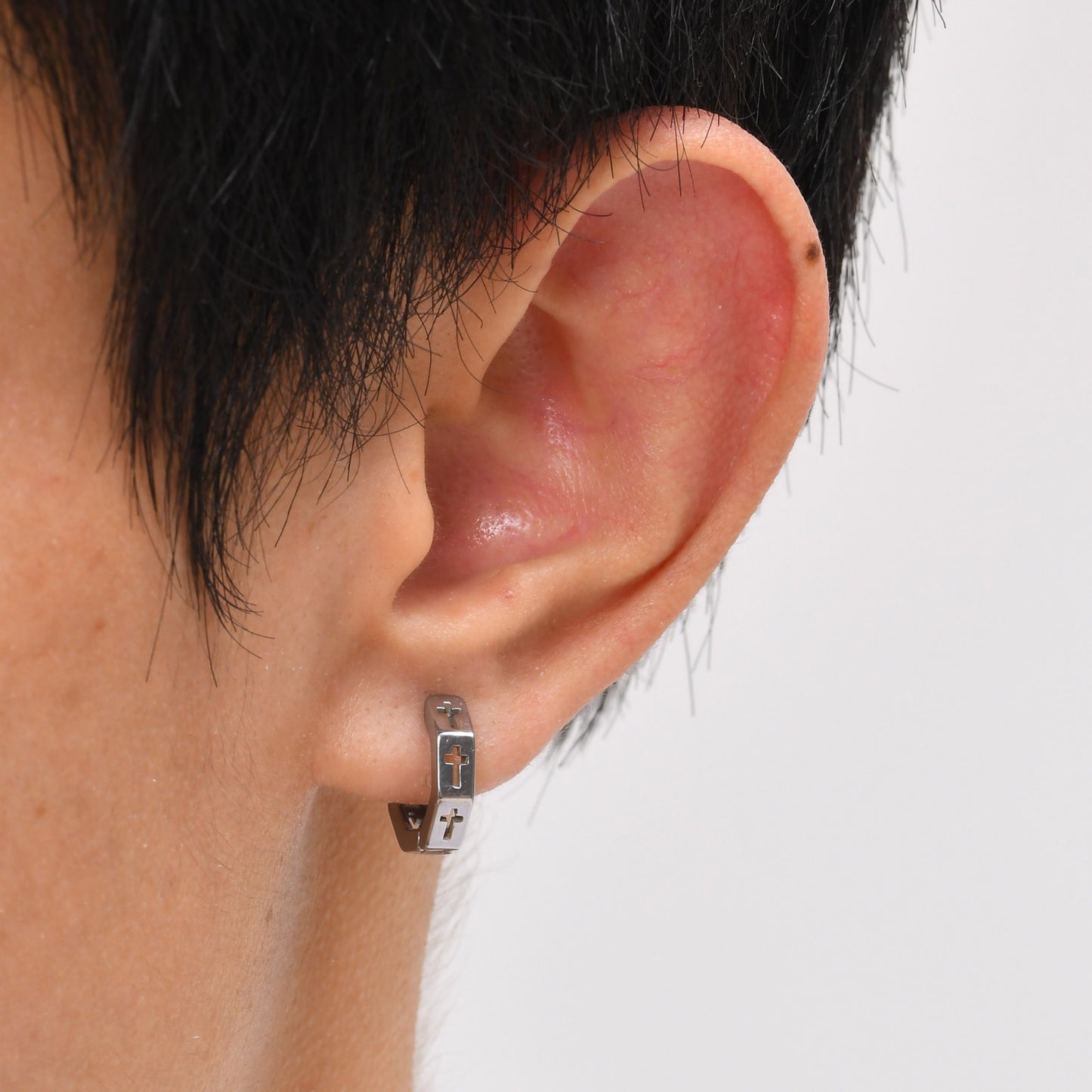 Kemstone Men’s Stainless Steel Cross-Cut Geometric Hoop Earring – Silver & Black EH-700