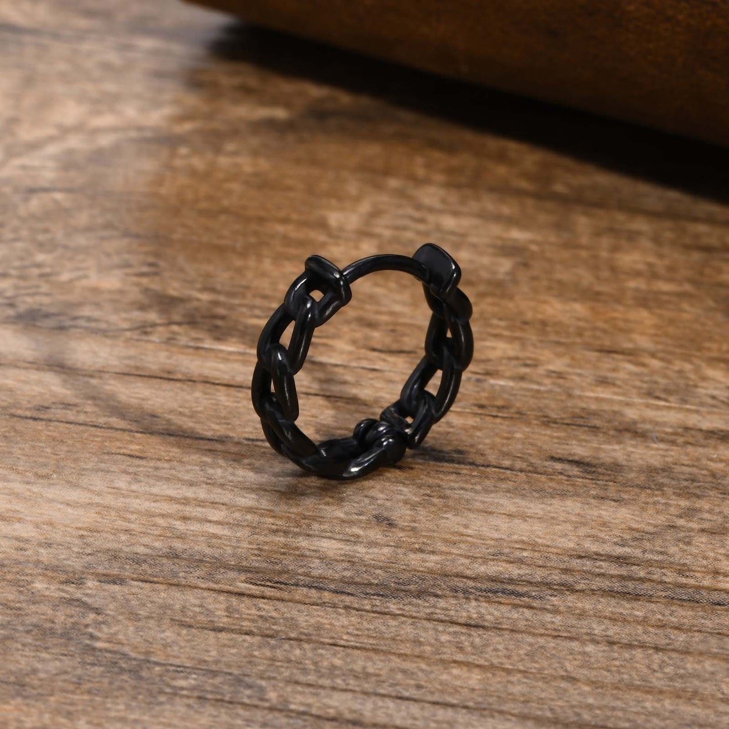 Kemstone Men’s Stainless Steel Chain Hoop Earring – Silver Black EH-302