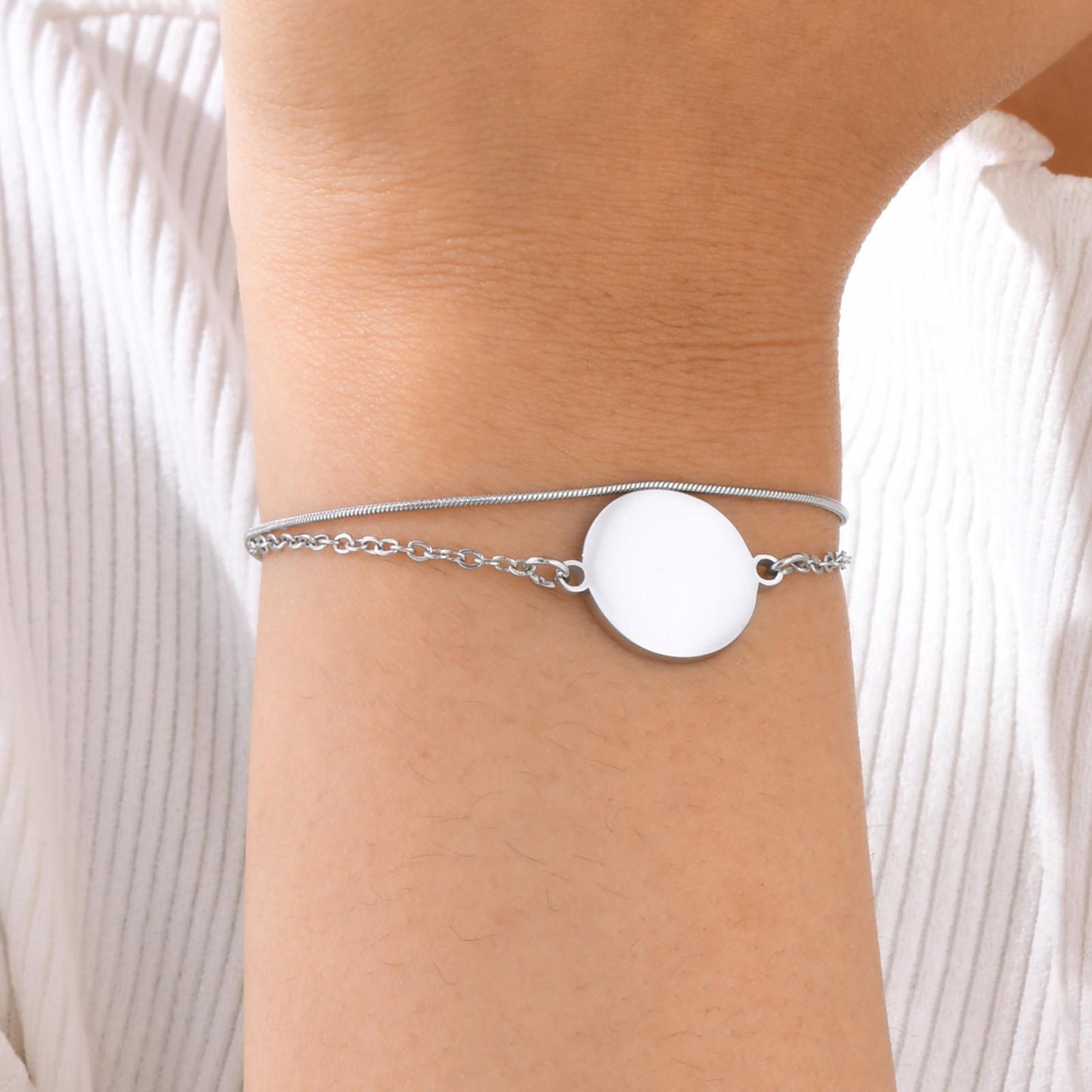 Pulsera de cadena doble de acero inoxidable con grabado personalizado para mujer | Elegante joya apilable de oro con dije personalizado BR1994
