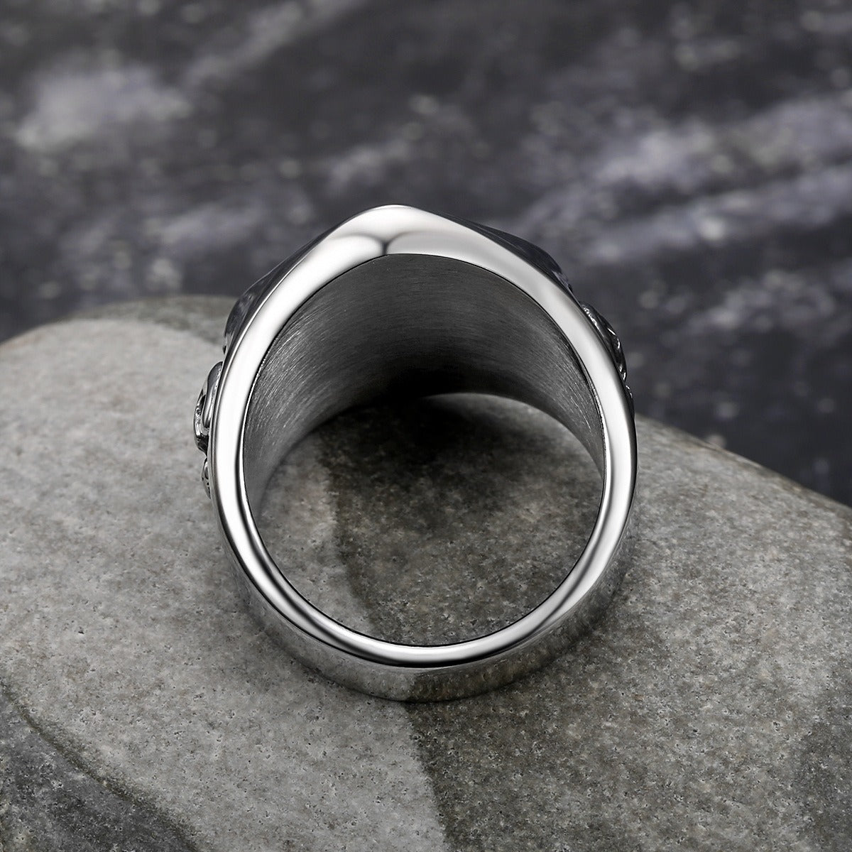 Kemstone Stainless Steel Skull Signet Ring for Men Number 7 Vintage Gothic TR0466