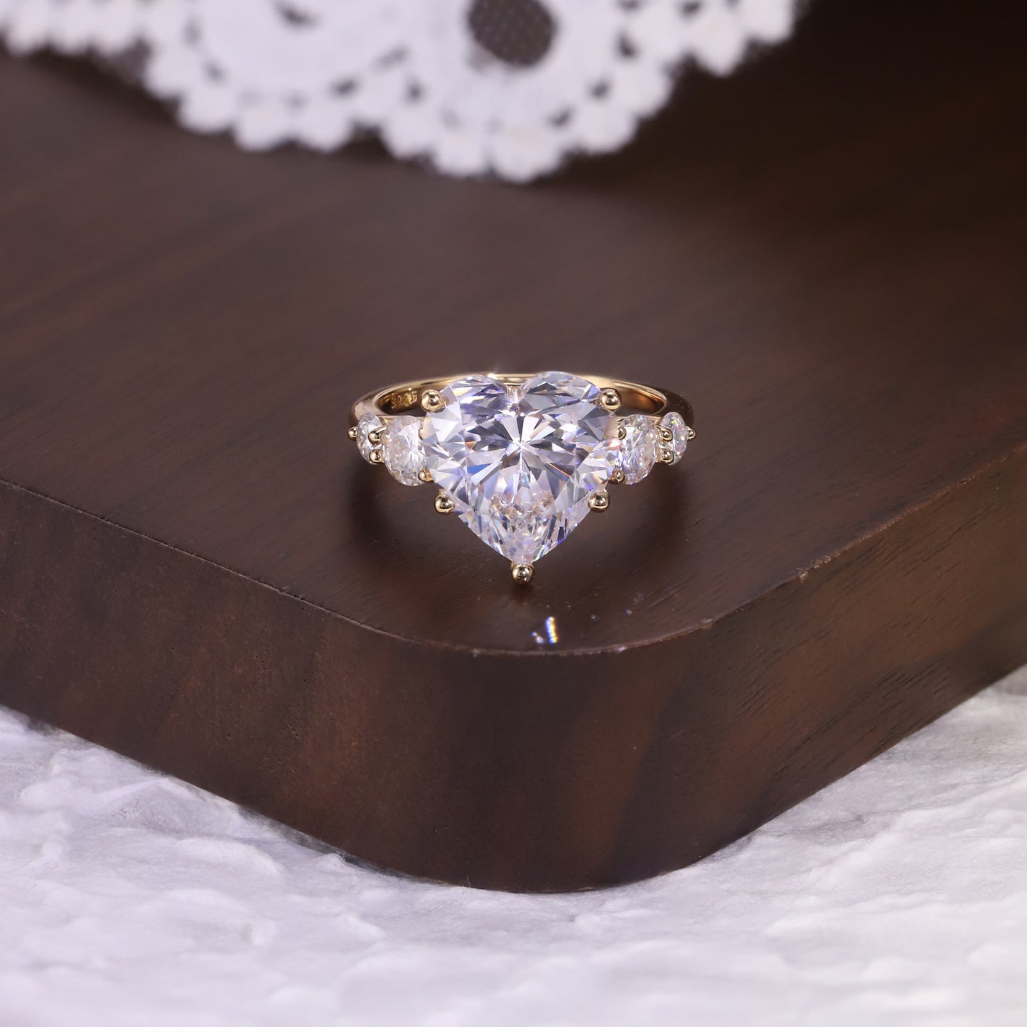 Kemstone Heart Cut Moissanite Five-Stone Ring for Women, 1–5ct S925 Gold-Plated Engagement & Wedding Jewelry SU548R