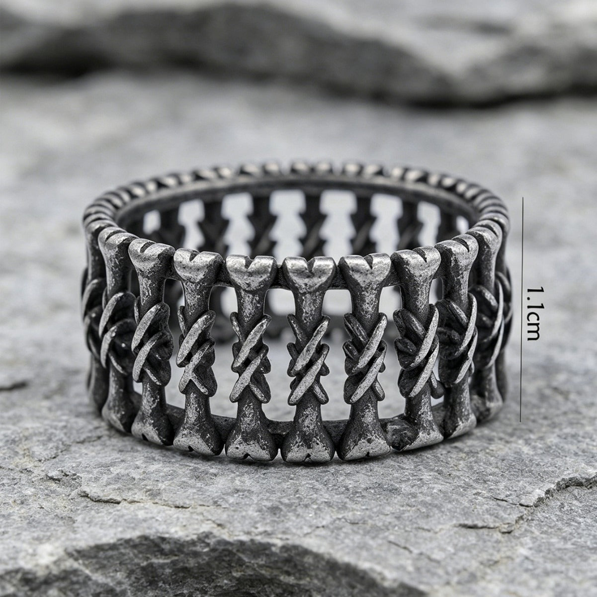 Kemstone Stainless Steel Gothic Spine Ring for Men Vintage Openwork Silver MJ0376