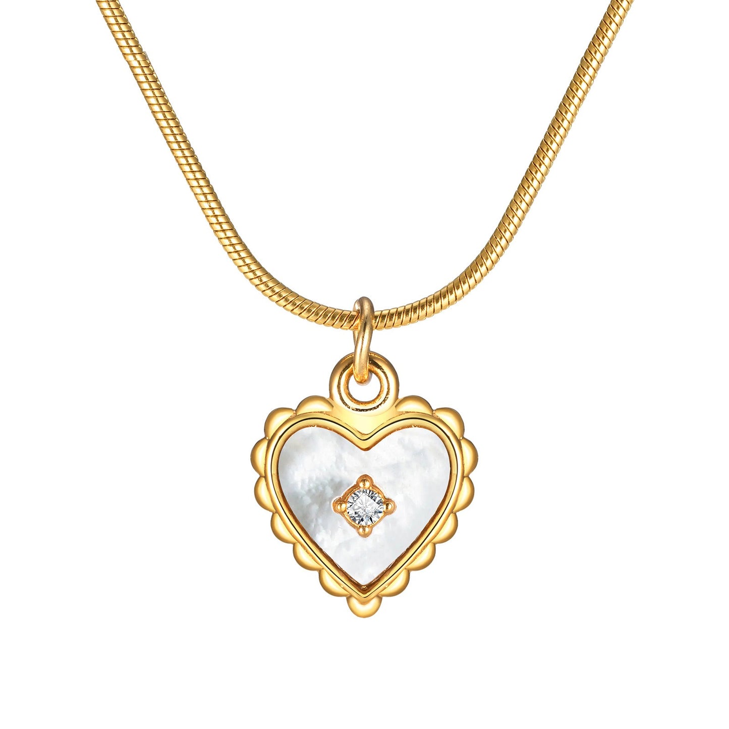 Collar de cadena de serpiente redonda de acero inoxidable con colgante de corazón de circonita y concha. Joyería atemporal en tono dorado para mujer. NC-1912