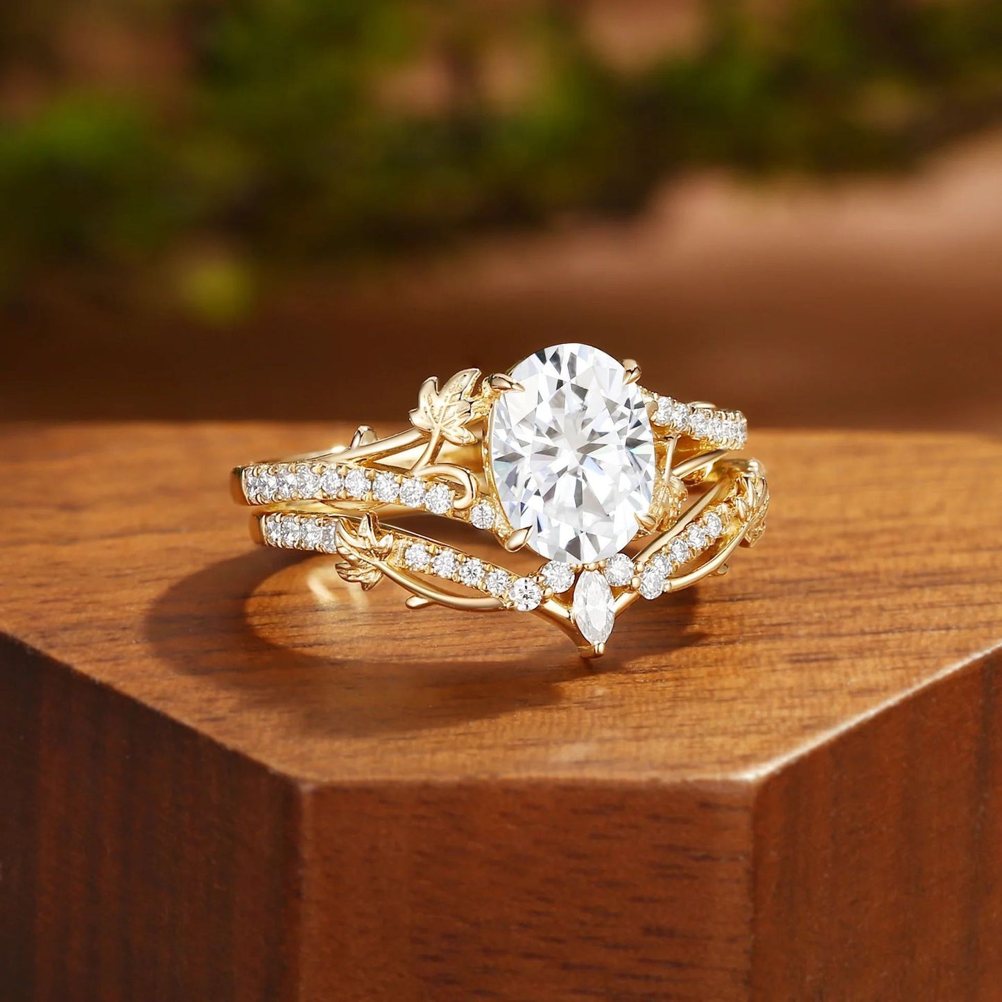 Kemstone Oval Moissanite Floral Ring Set for Women – Nature Inspired Stackable Engagement Ring in S925 Sterling Silver 18K Gold Plated T7-YC0293RS