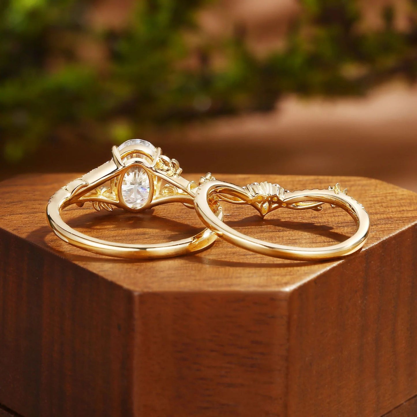 Kemstone Oval Moissanite Floral Ring Set for Women – Nature Inspired Stackable Engagement Ring in S925 Sterling Silver 18K Gold Plated T7-YC0293RS