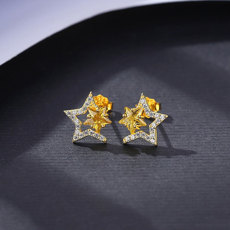 Pendientes Kemstone de plata de ley 925 con microincrustaciones de circonitas cúbicas y estrellas huecas para mujer: delicadas joyas geométricas con un sutil brillo SE20112308