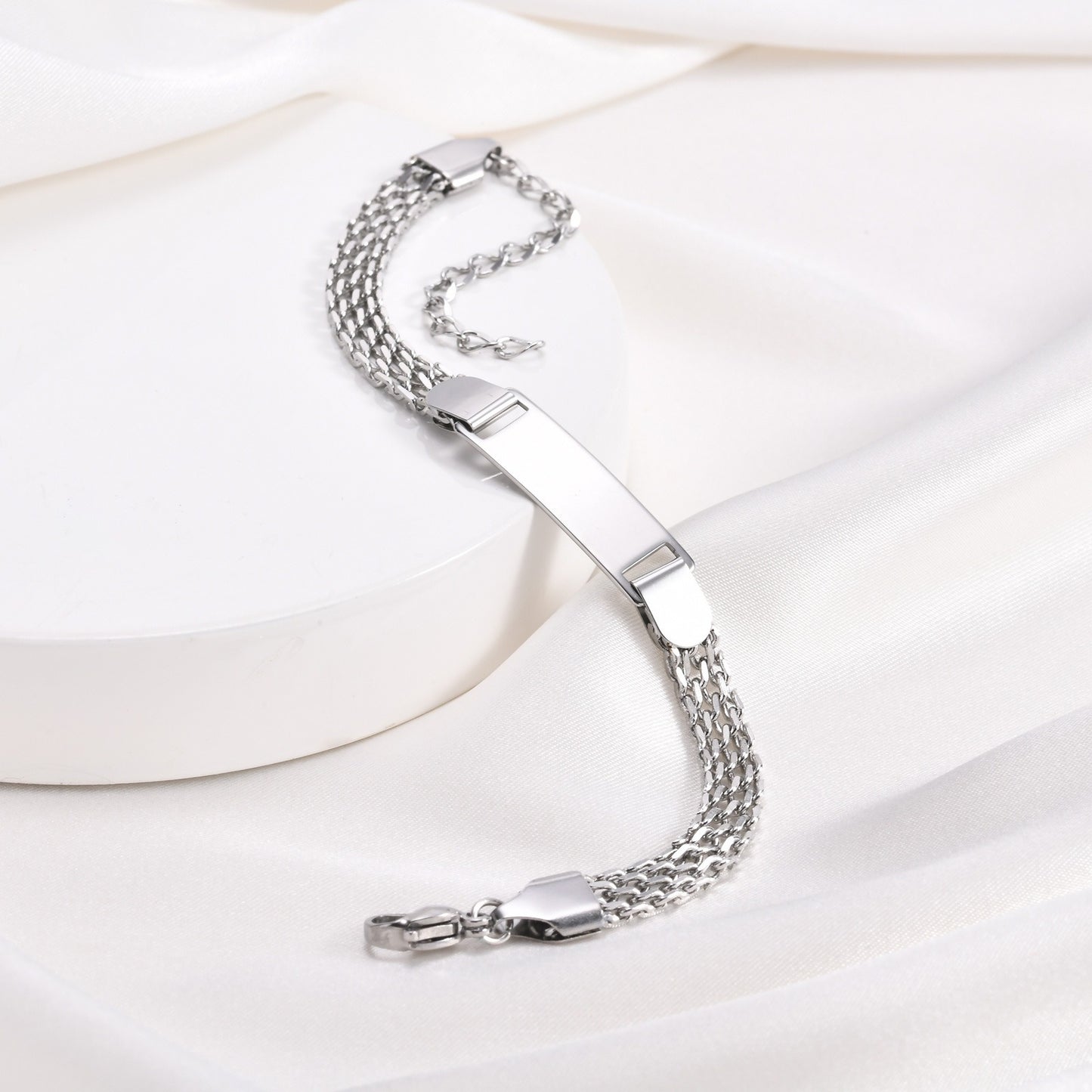 Pulsera de cadena de acero inoxidable personalizada para mujer - Grabable y elegante BR-1599