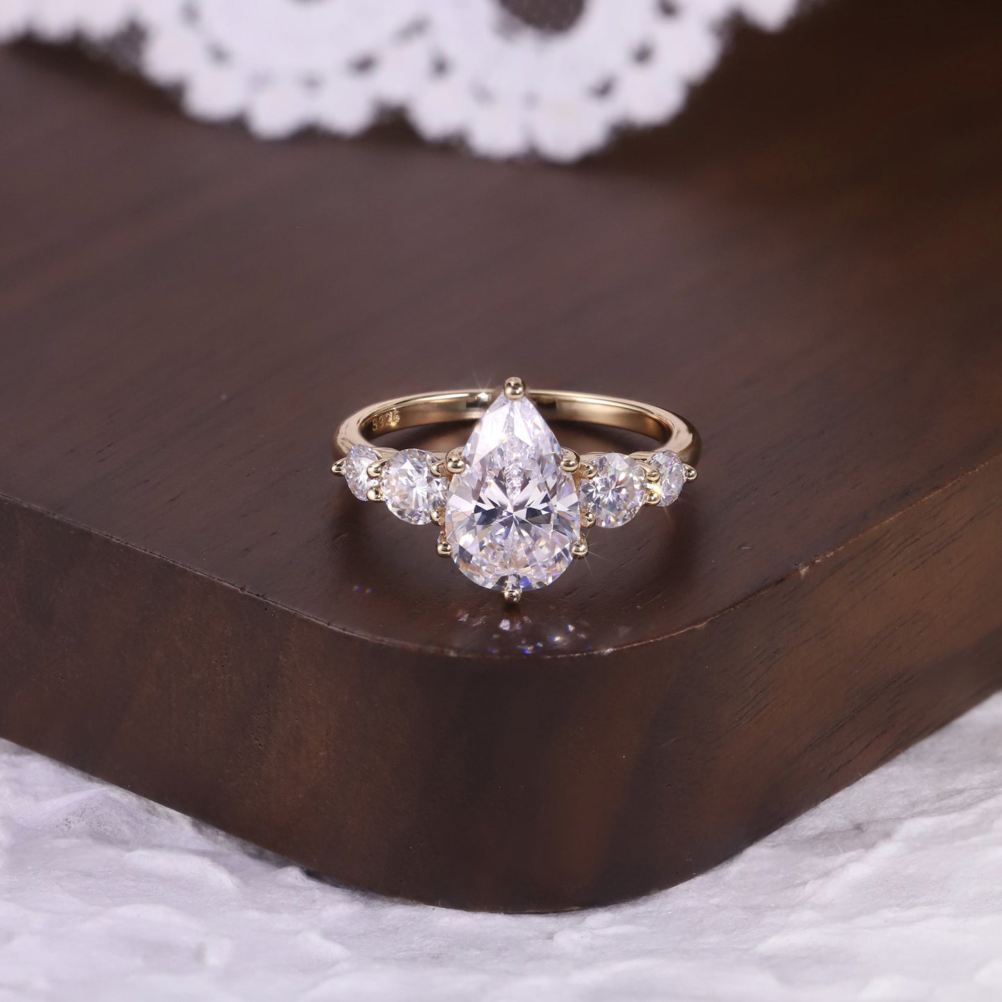 Kemstone Pear Cut Moissanite Five-Stone Ring for Women, 1–6ct D–E VVS, S925 Gold-Plated Wedding & Engagement Band SU543R