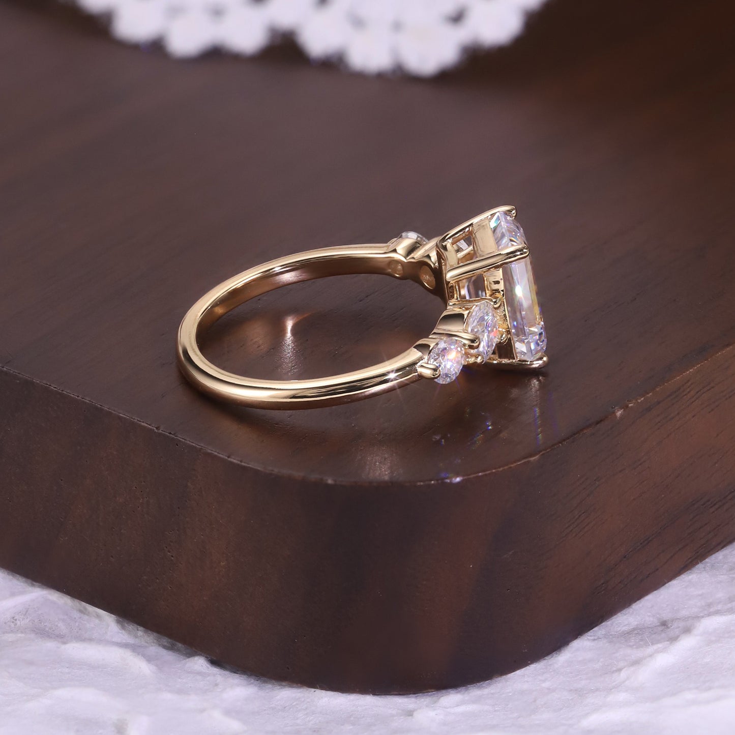 Kemstone Emerald Cut Moissanite Five-Stone Ring for Women, 1–10ct D–E VVS, S925 Gold-Plated Engagement & Wedding Jewelry SU544R