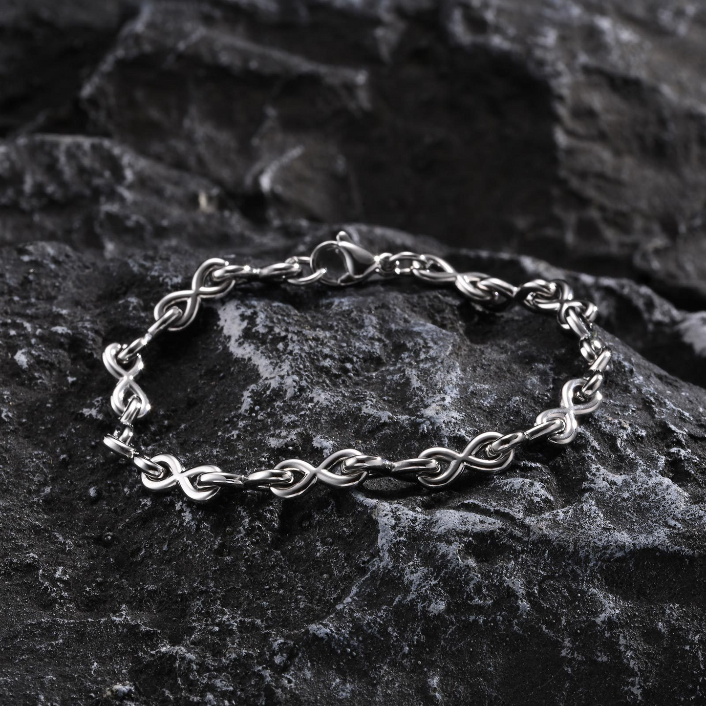 Kemstone Stainless Steel Twisted Link Bracelet for Men Silver BR2152