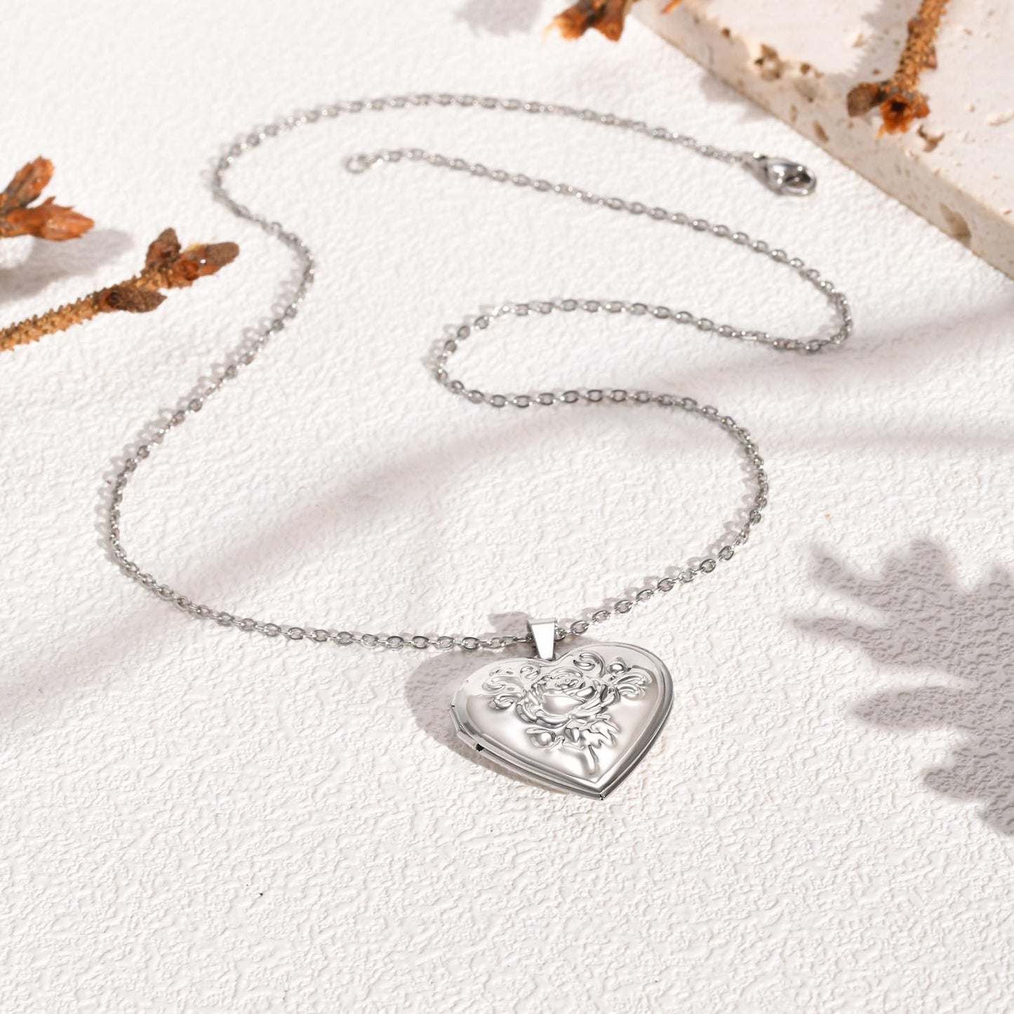 Collar con colgante de foto de corazón de rosa de acero inoxidable para mujer - Regalo de joyería grabado personalizado, elegante recuerdo para sus seres queridos PN-2093