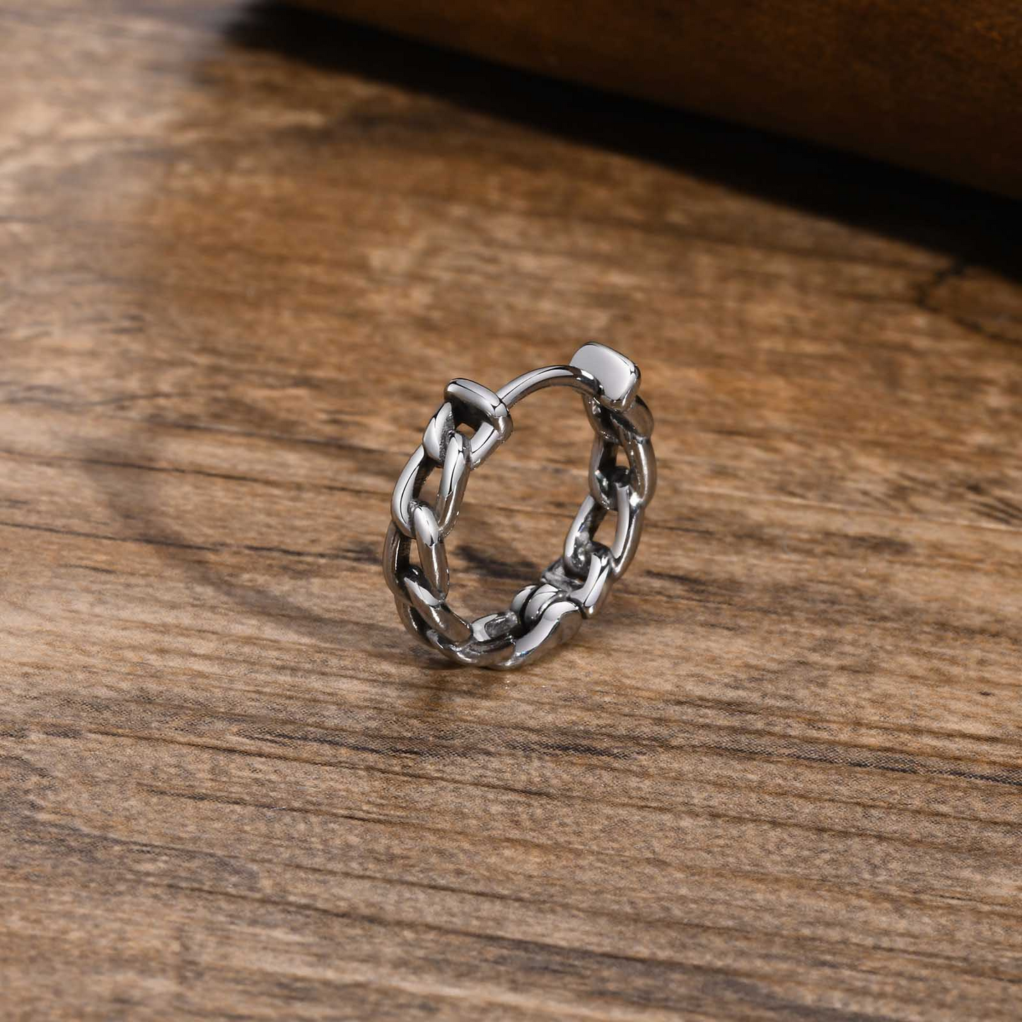 Kemstone Men’s Stainless Steel Chain Hoop Earring – Silver Black EH-302